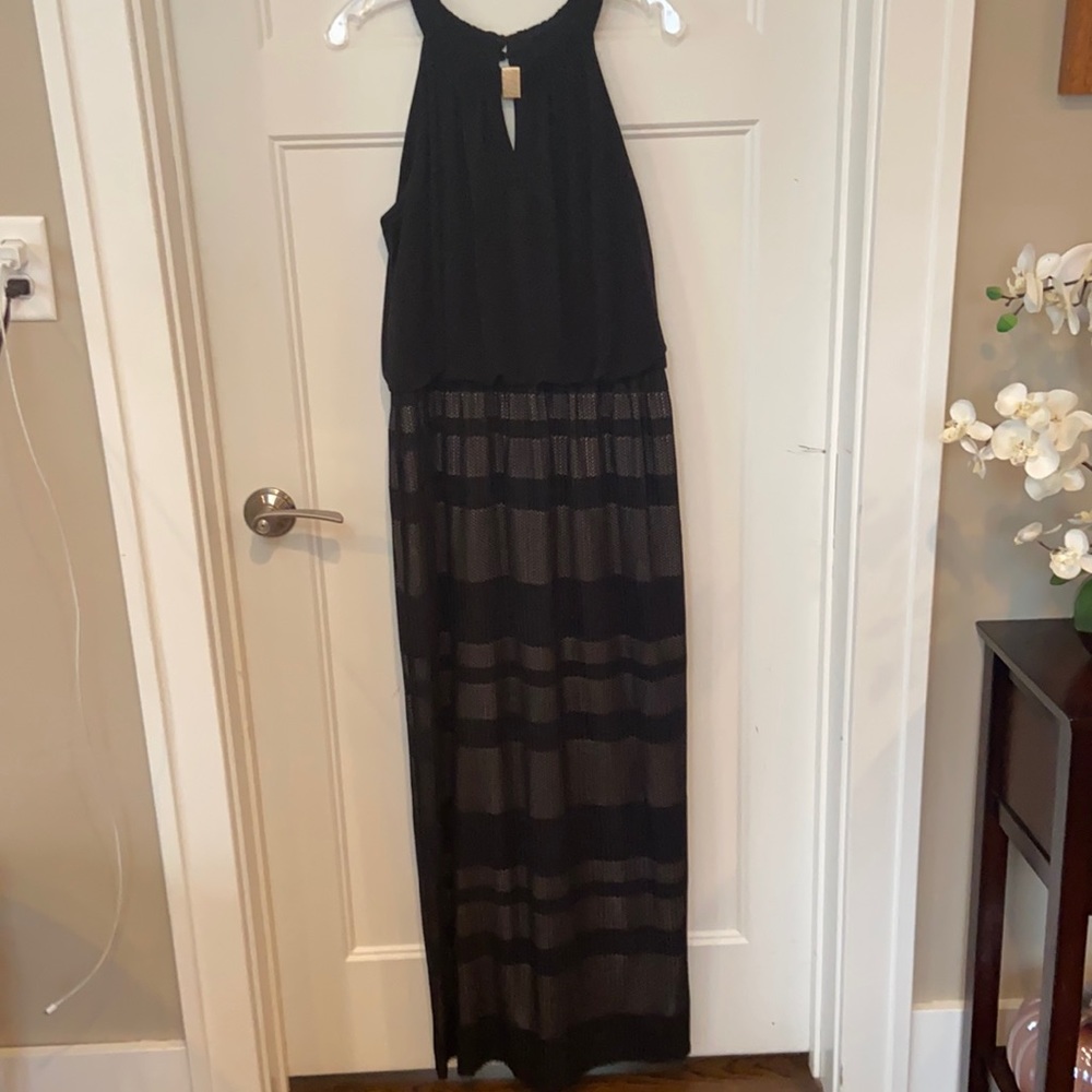 London Times-Size 12-black maxi dress